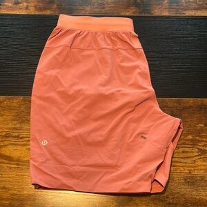 Lululemon license to train shorts. Men’s L. NWOT